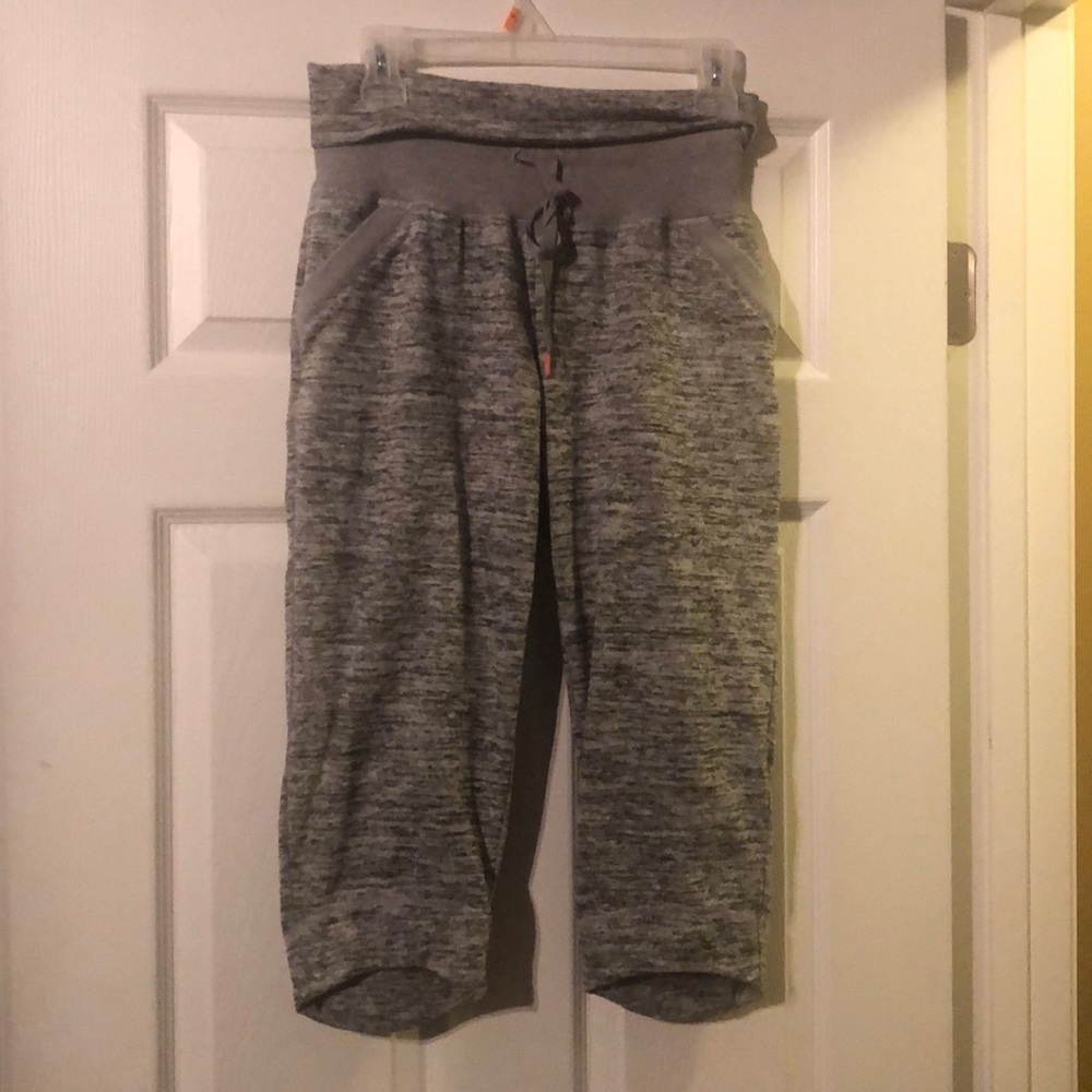 Athleta grey cropped joggers size small